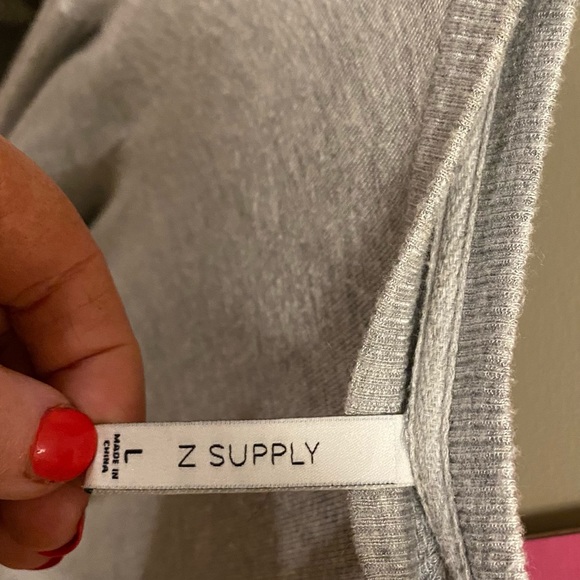 EUC Z Supply Puffy Sleeve sweater. Extremely comfortable. - Picture 3 of 4